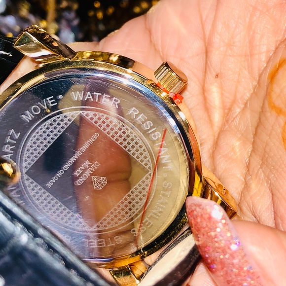 Real Diamond bezel watch custom made for men take elegant style to a new level - Picture 5 of 10